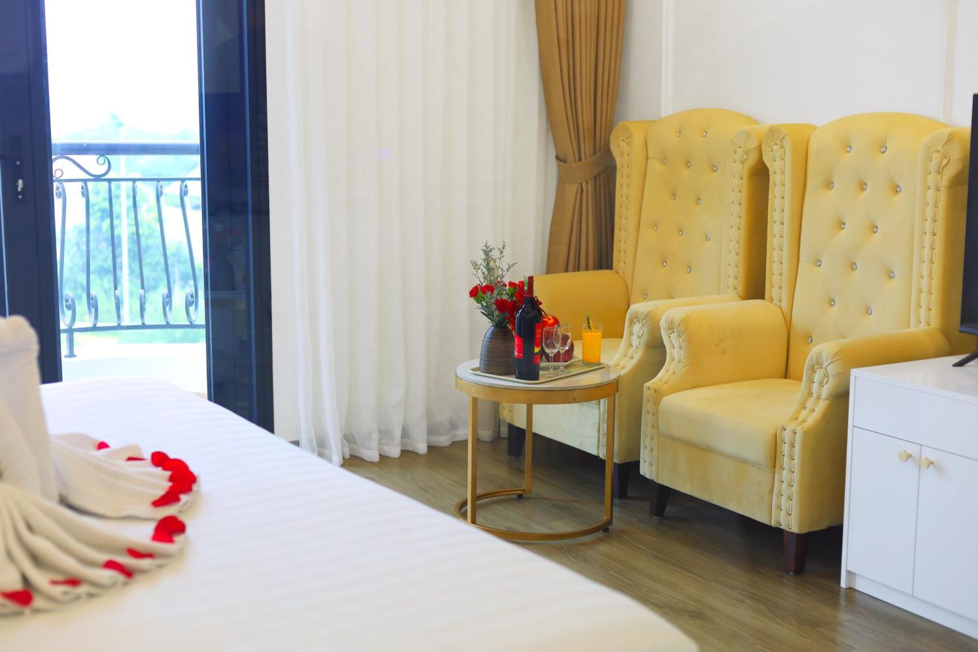 Chemi Noi Bai Airport Hotel & Travel Hanoi Eksteriør billede